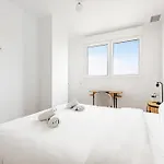 Apartament U-nique Martiricos Ii *